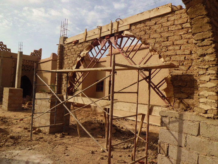 Строительство из саманного кирпича в Марокко