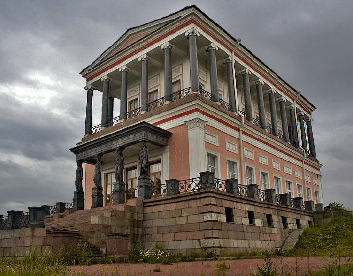 Дворец Бельведер в Петергофе