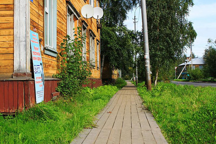 Деревянный тротуар в Архангельске
